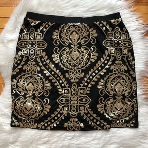 NWOT Forever 21 sequin gold black mini skirt S